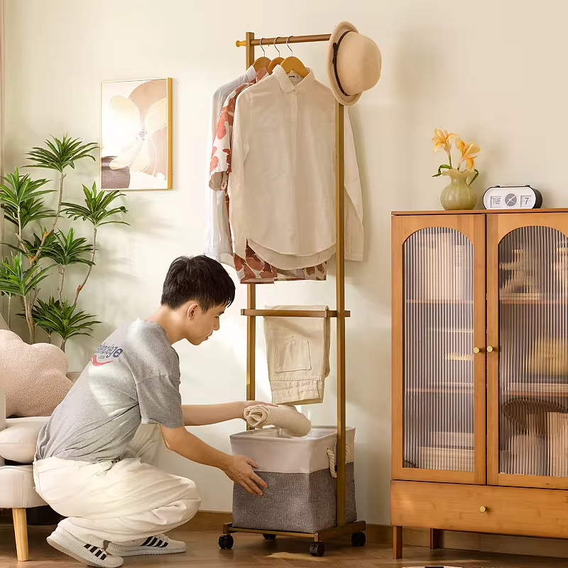Light Luxury Mobile Pulley Bamboo Hanger, High-End Sensory Hat Rack, Movable Hat Rack, Mobile Drying Rack, Cloth Bag Storage Box